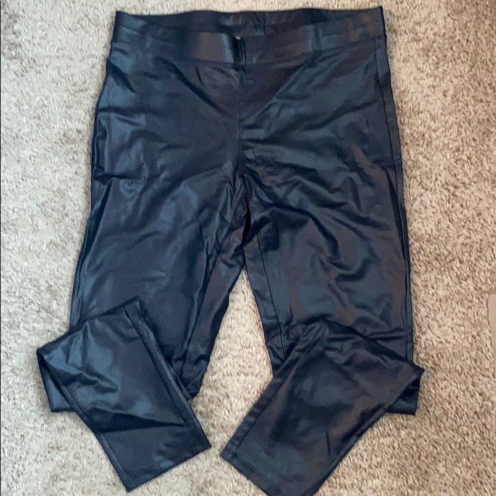 Leather leggings